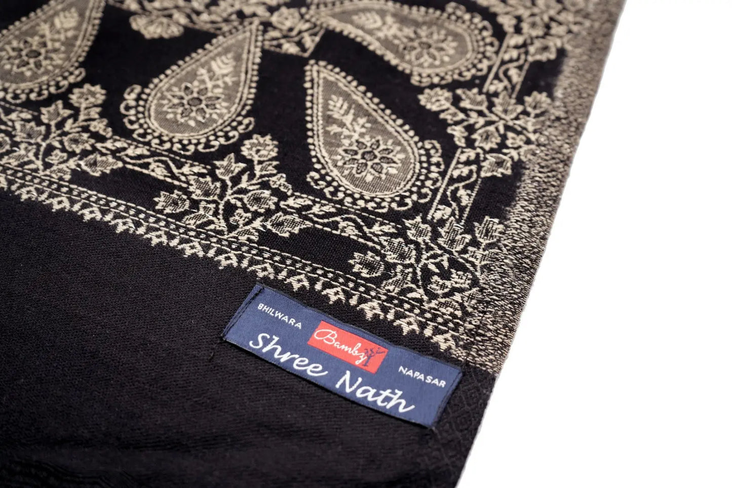 Black Stole and Shawl – Elegant, Soft & Versatile Wrap for All Occasions Bambzi