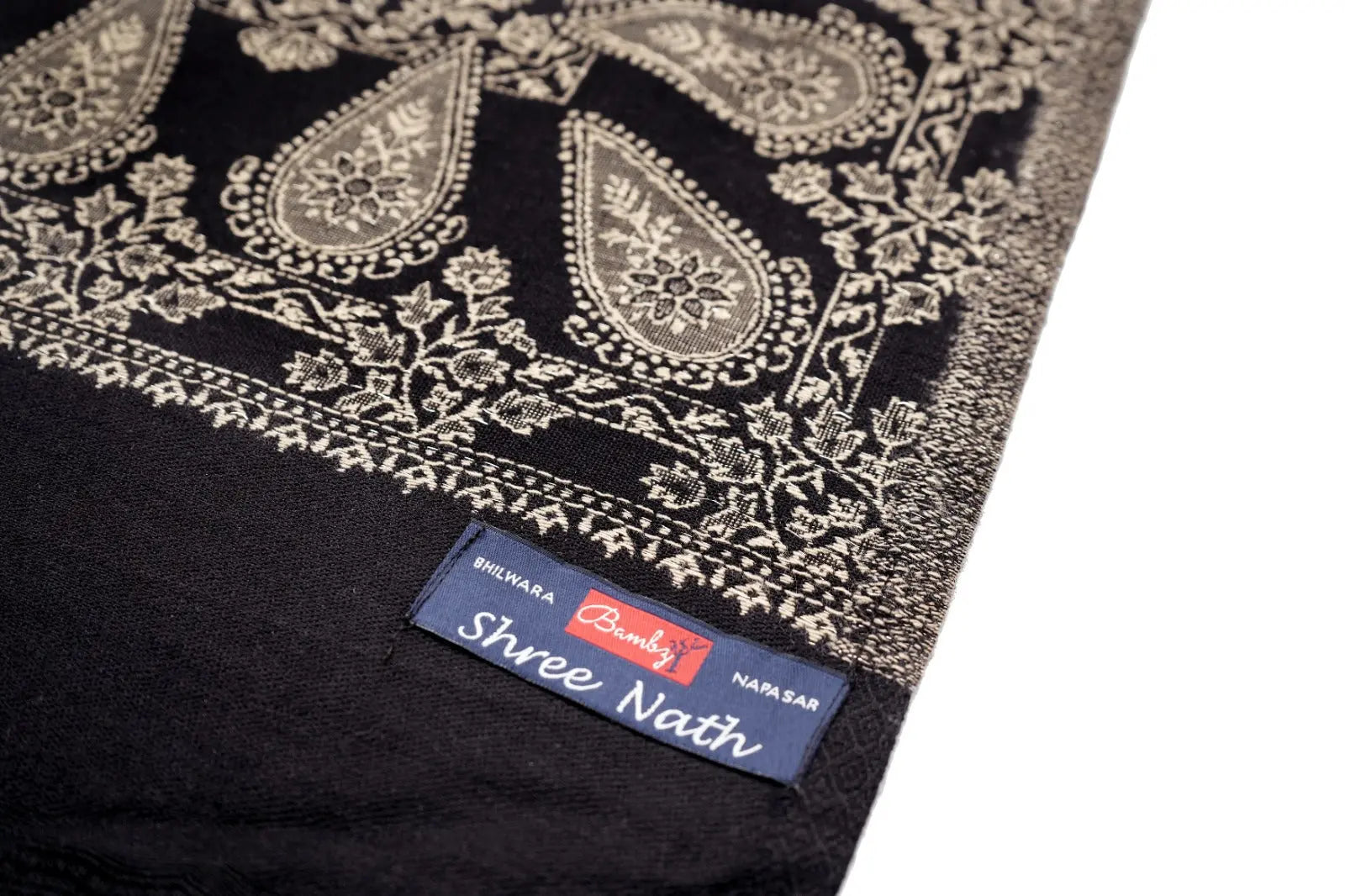 Black Stole and Shawl – Elegant, Soft & Versatile Wrap for All Occasions Bambzi